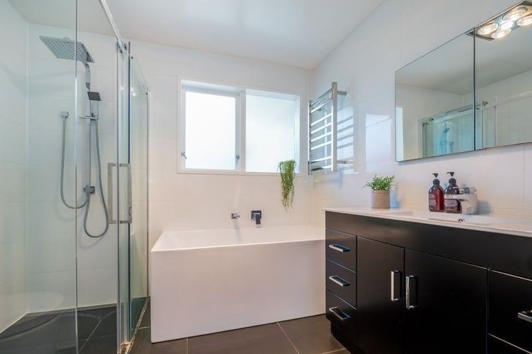 Photo of property in 12 Christchurch Crescent, Kelson, Lower Hutt, 5010