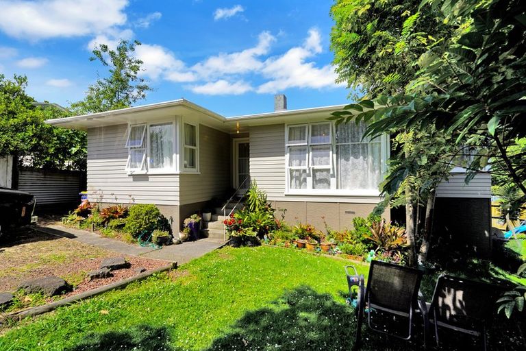 Photo of property in 4 Aronui Terrace, Kelston, Auckland, 0602