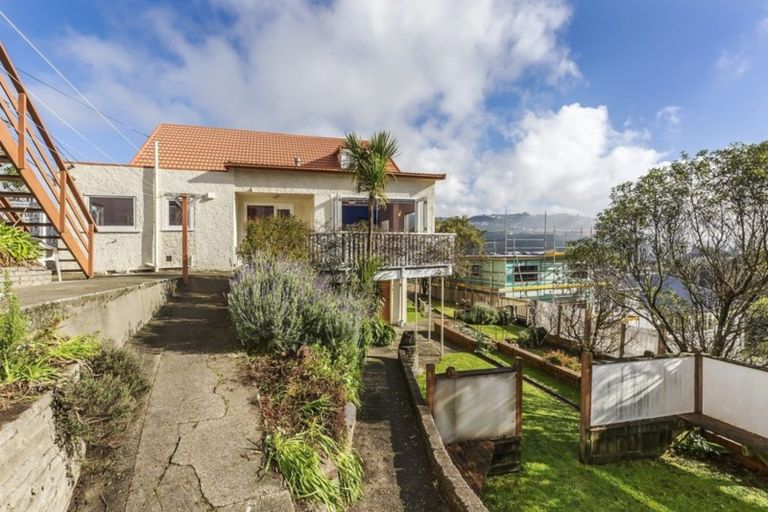 Photo of property in 31 Melbourne Road, Island Bay, Wellington, 6023