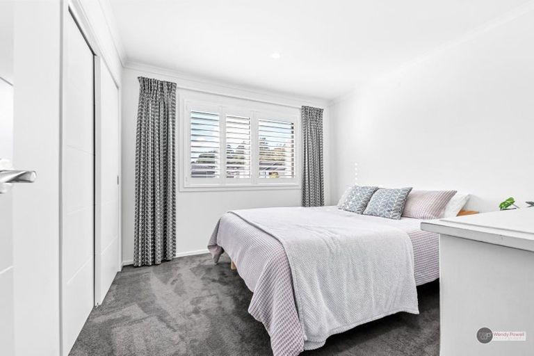 Photo of property in 5 Buddle Road, Wallaceville, Upper Hutt, 5018