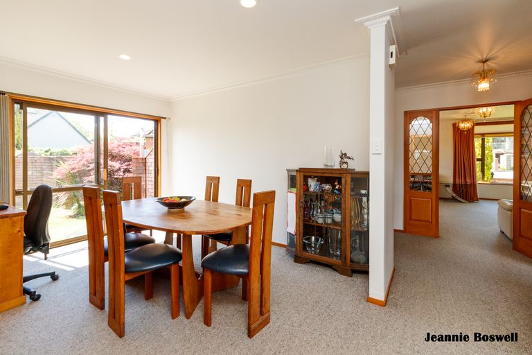 Photo of property in 43 Ihaka Street, Hokowhitu, Palmerston North, 4410