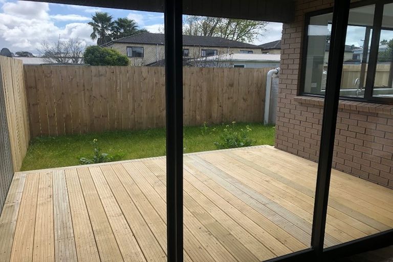 Photo of property in 3/31 Kenderdine Road, Papatoetoe, Auckland, 2025