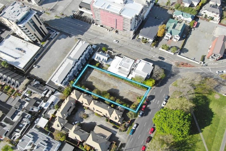 Photo of property in 6 Cranmer Square, Christchurch Central, Christchurch, 8013