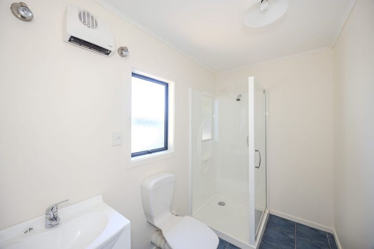 Photo of property in 16a Chambers Street, Kakanui, Oamaru, 9495