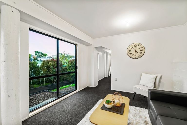 Photo of property in 43 Danube Lane, Glen Eden, Auckland, 0602