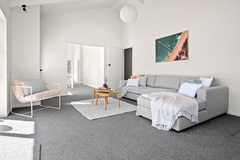 Photo of property in 14 Totara Drive, St Andrews, Hamilton, 3200