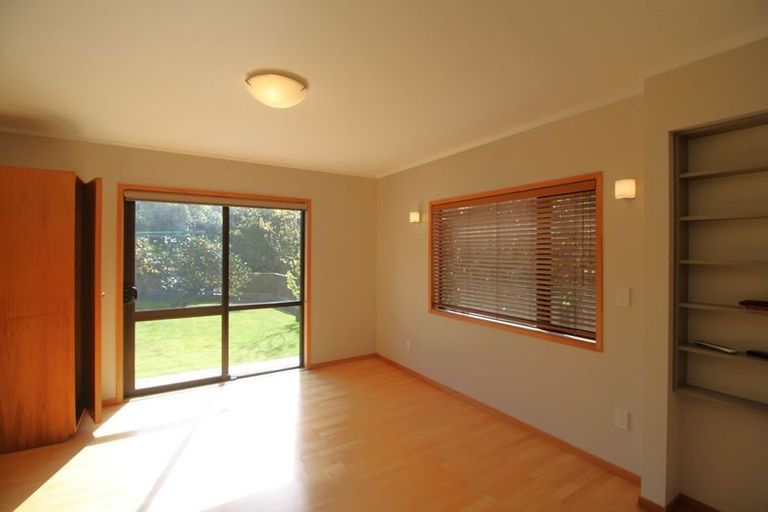 Photo of property in 31 Coates Street, Tawa, Wellington, 5028