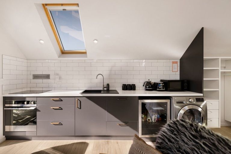 Photo of property in 34 Copper Beech Avenue, Frankton, Queenstown, 9300