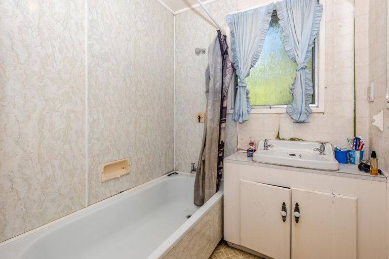 Photo of property in 33 Paraone Road, Tamarau, Gisborne, 4010