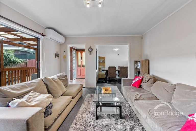 Photo of property in 2/48 Edgeworth Road, Glenfield, Auckland, 0629