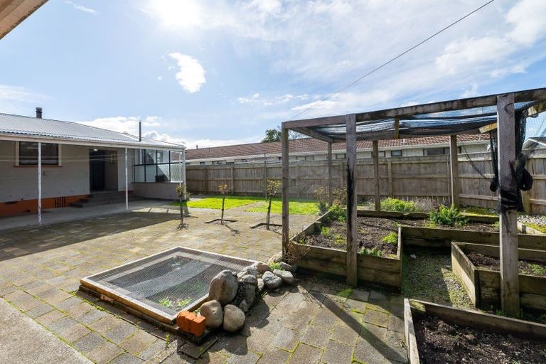 Photo of property in 14 Armstrong Avenue, Carterton, 5713