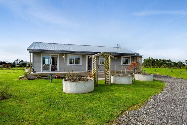 Photo of property in 297 Radnor Road, Midhirst, Stratford, 4394