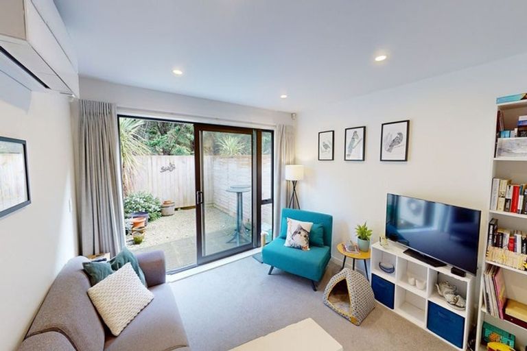 Photo of property in 2/170 Fraser Avenue, Johnsonville, Wellington, 6037