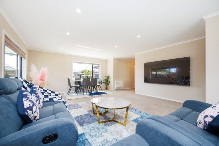 Photo of property in 18 Thomson Street, West End, Palmerston North, 4412