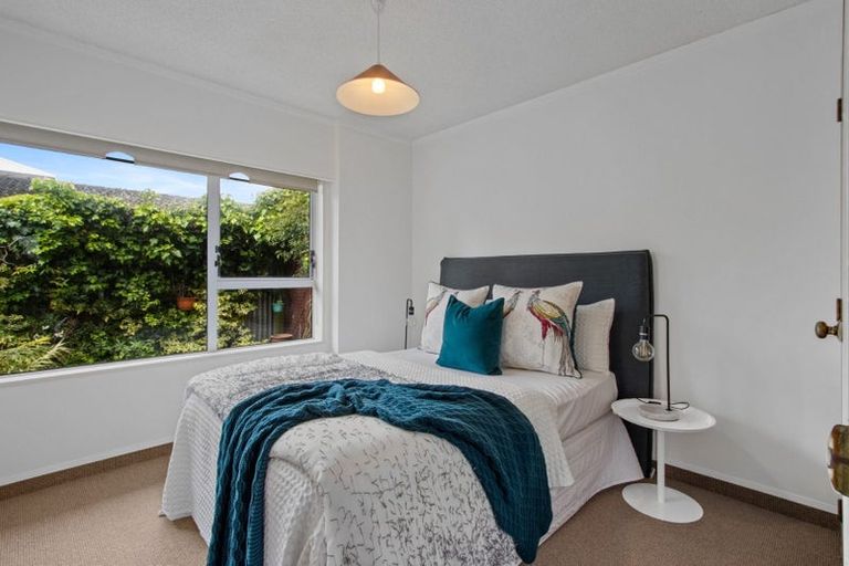 Photo of property in 477 Marine Parade, Napier South, Napier, 4110