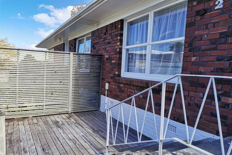 Photo of property in 2/51 Evelyn Place, Hillcrest, Auckland, 0627
