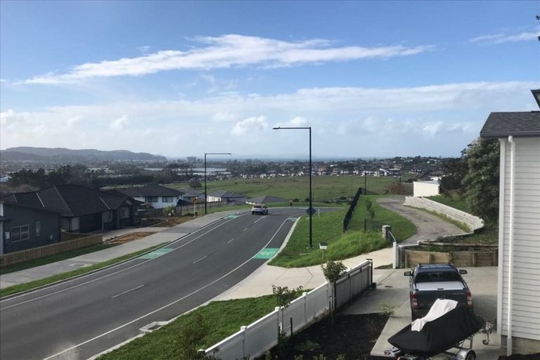 Photo of property in 65 Wainui Road, Silverdale, 0932