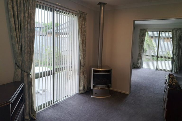 Photo of property in 3 Dunmurry Place, Casebrook, Christchurch, 8051