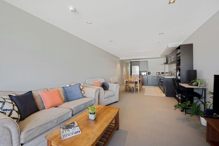 Photo of property in Monument Apartments, 4g/245 Wakefield Street, Te Aro, Wellington, 6011