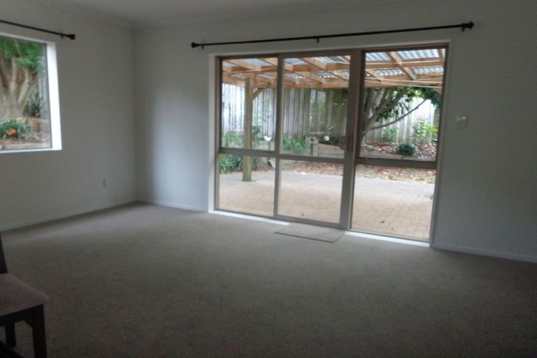 Photo of property in 1 Landvale Court, Browns Bay, Auckland, 0630