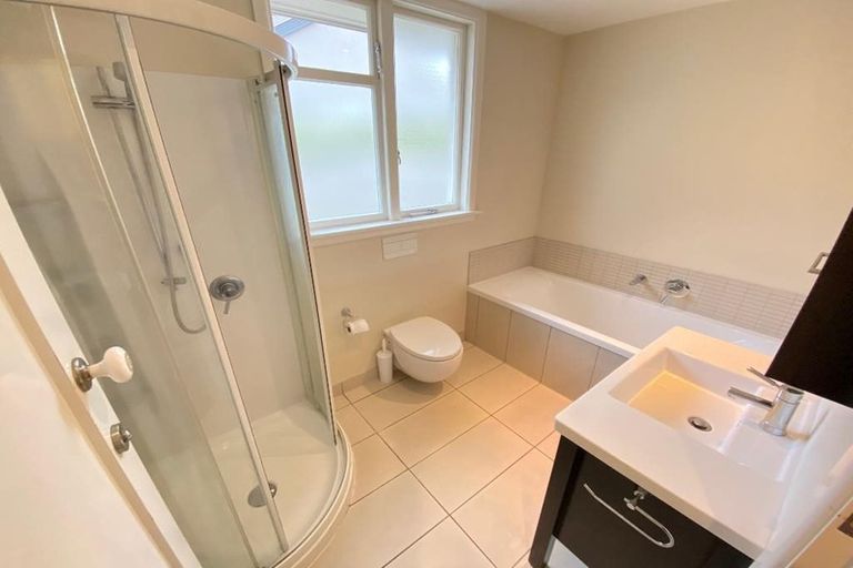 Photo of property in 1/17 Woodford Terrace, Ilam, Christchurch, 8053