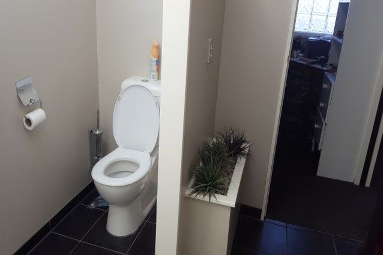 Photo of property in 10 Kilsyth Street, Karori, Wellington, 6012