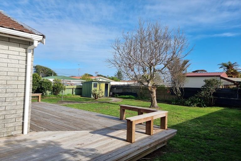 Photo of property in 13 Dittmer Street, Otaki, 5512