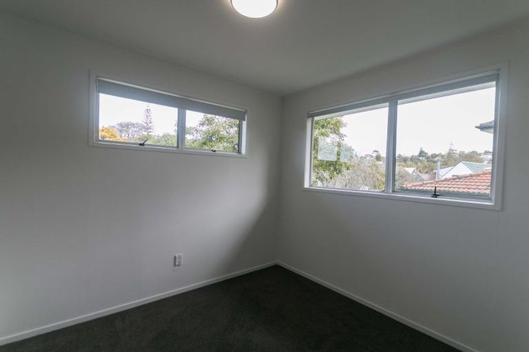 Photo of property in 11 Sunburst Lane, Torbay, Auckland, 0630