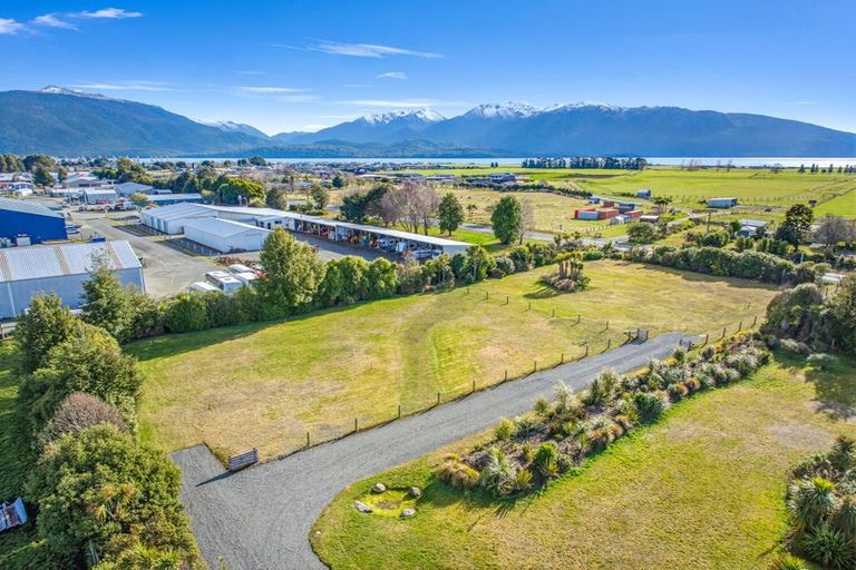 Photo of property in 16 Blatch Road, Te Anau, 9679