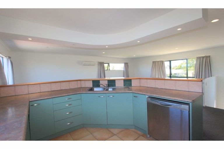 Photo of property in 64 Redwood Street, Blenheim, 7201