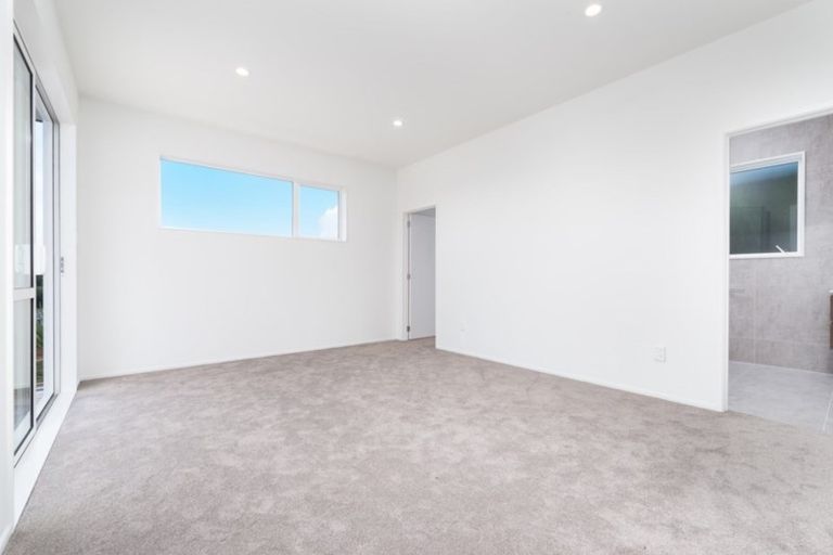 Photo of property in 3 Pheasant Close, Stanmore Bay, Whangaparaoa, 0932