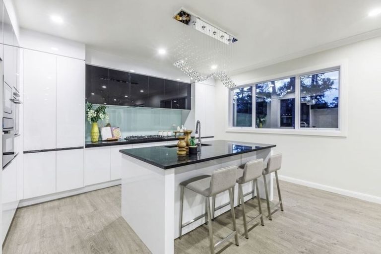 Photo of property in 8 Stella Maris Lane, Silverdale, 0932