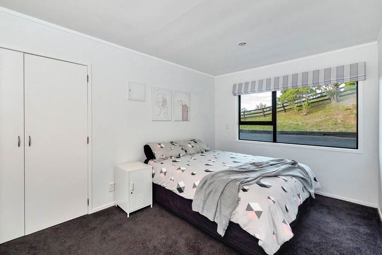 Photo of property in 231 Kaipara Road, Papakura, 2582