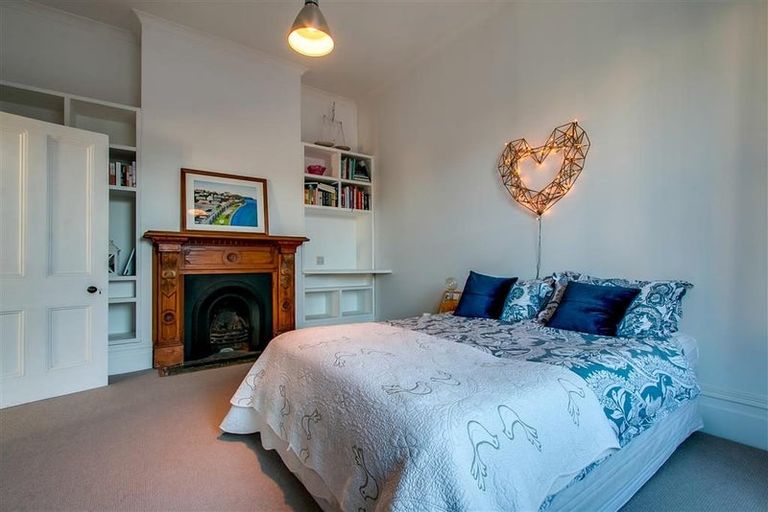 Photo of property in 8 Sale Street, Napier South, Napier, 4110