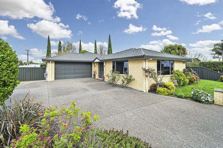 Photo of property in 95 Ferry Road, Clive, 4102