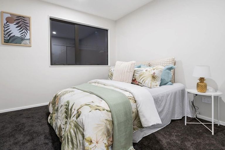 Photo of property in 4a Mahogany Street, Westgate, 0814