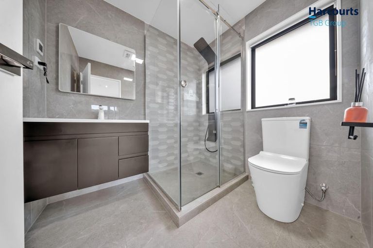 Photo of property in 6a Leven Lane, Totara Heights, Auckland, 2105