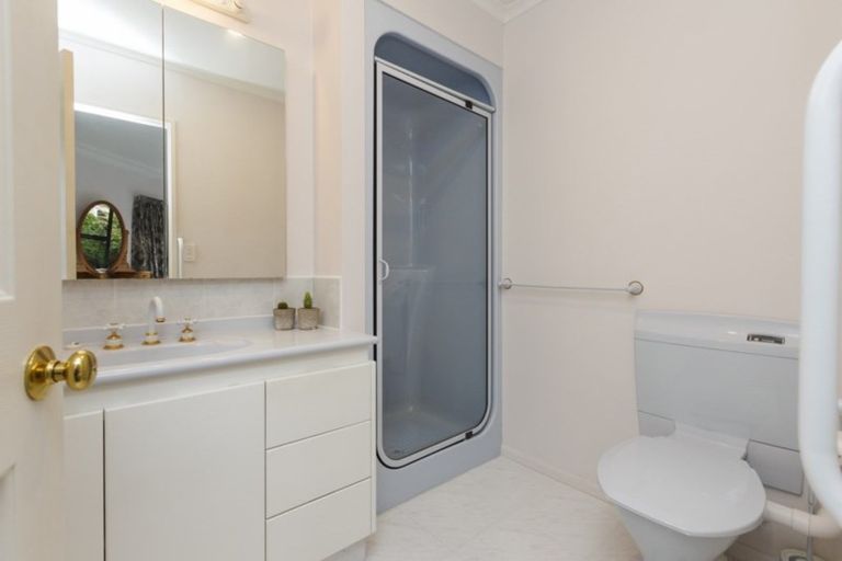 Photo of property in 15a Phoenix Avenue, Hokowhitu, Palmerston North, 4410