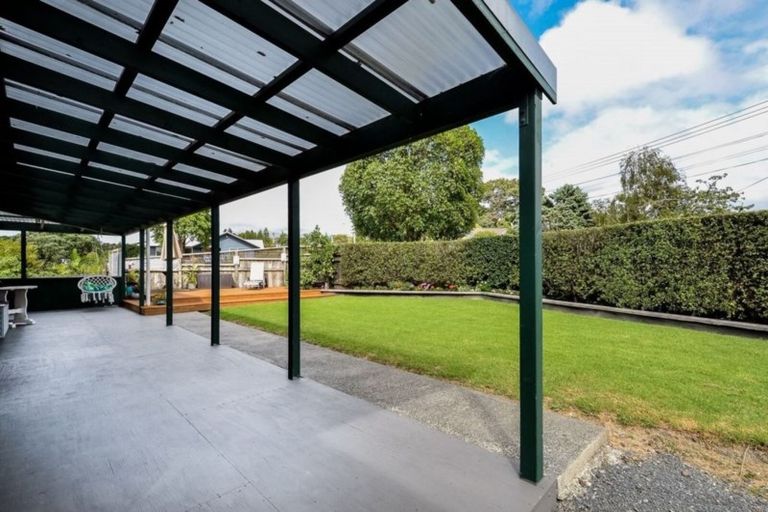 Photo of property in 137 Don Buck Road, Massey, Auckland, 0614
