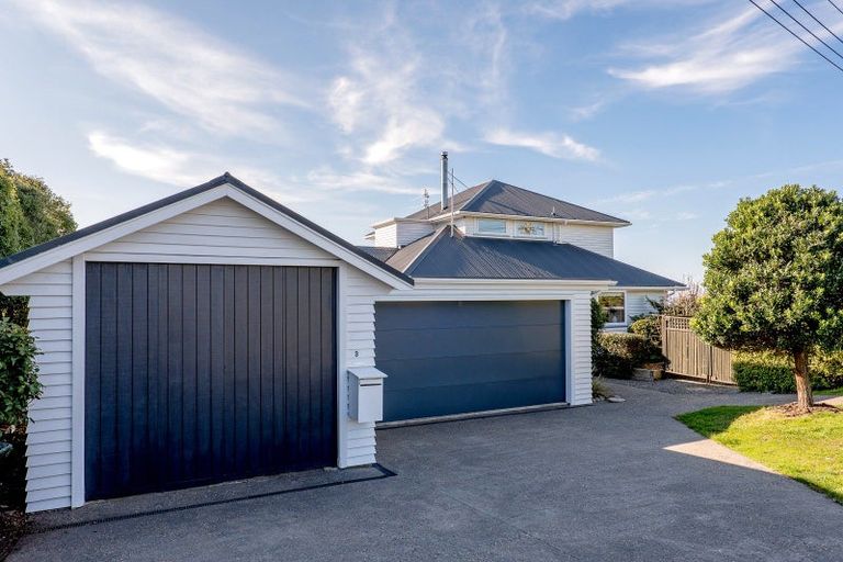 Photo of property in 3 Belleview Terrace, Mount Pleasant, Christchurch, 8081