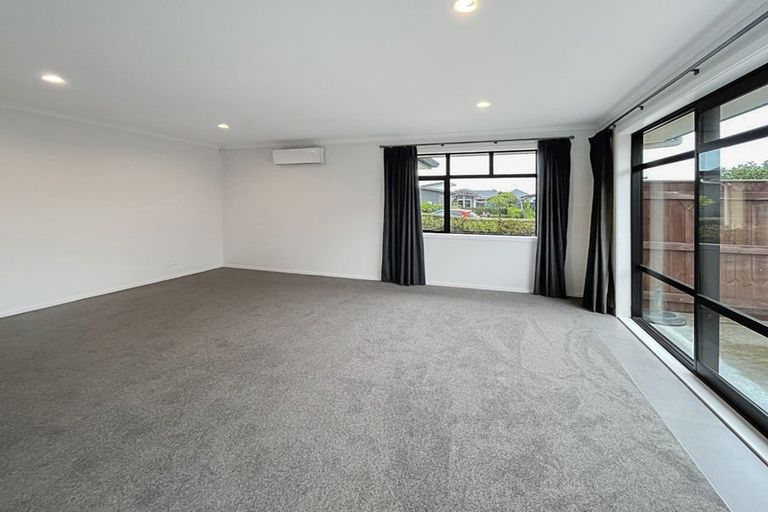Photo of property in 8 Levi Place, Kelvin Grove, Palmerston North, 4414