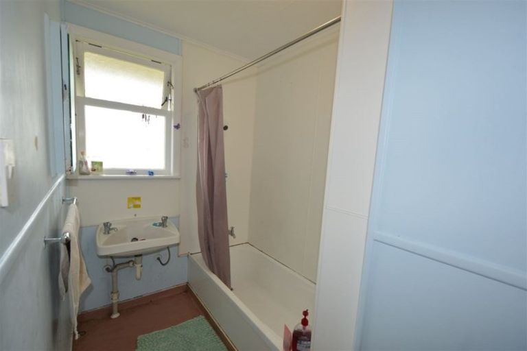 Photo of property in 65 Roslyn Street, Taumarunui, 3920