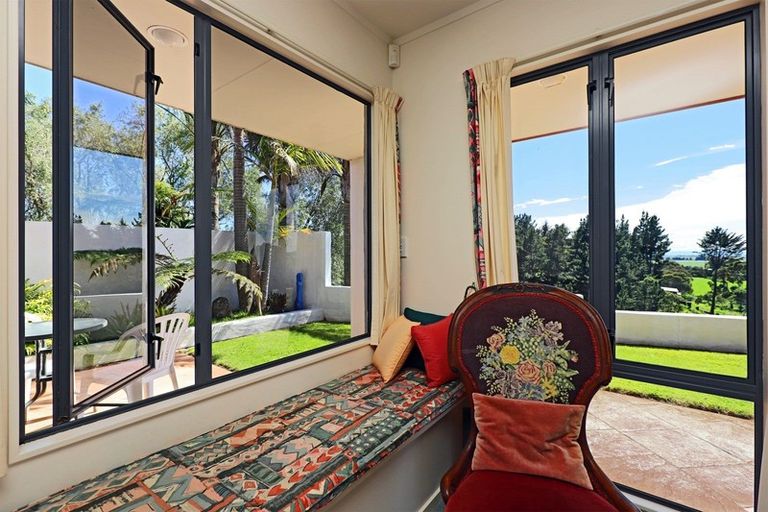 Photo of property in 12 Poraiti Road, Poraiti, Napier, 4182