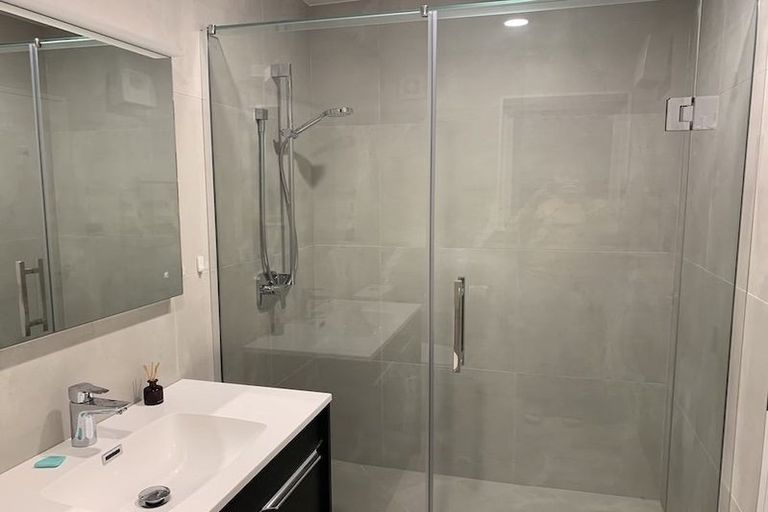 Photo of property in 138 Admirals Court Drive, Greenhithe, Auckland, 0632