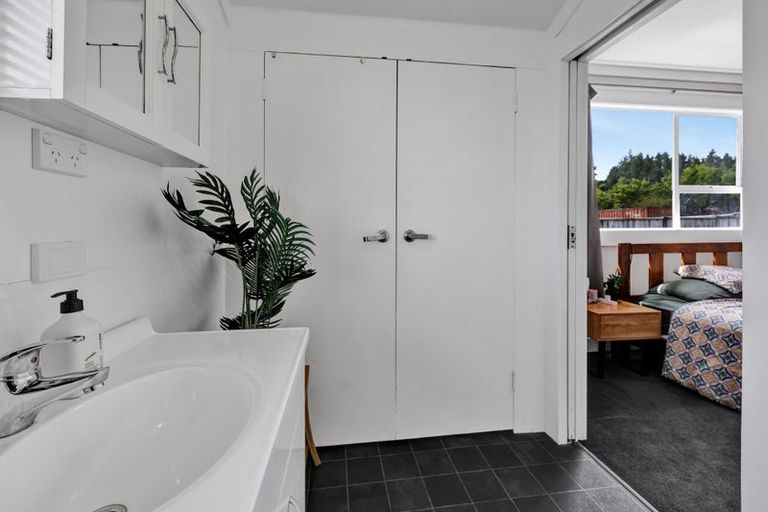 Photo of property in 1 Brookes Street, Inglewood, 4330