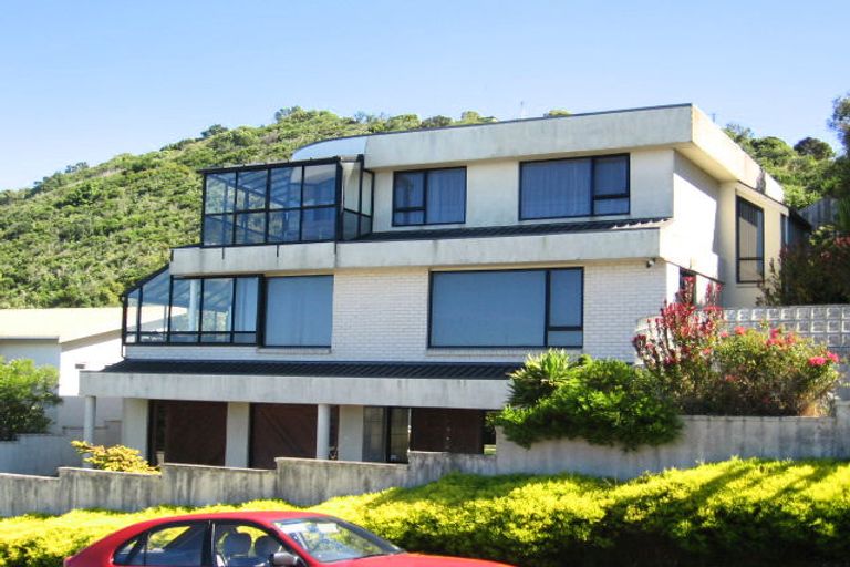 Photo of property in 2 Kabul Street, Khandallah, Wellington, 6035