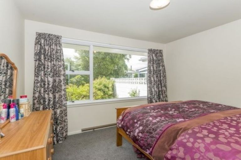 Photo of property in 28 Rosella Street, Broomfield, Christchurch, 8042