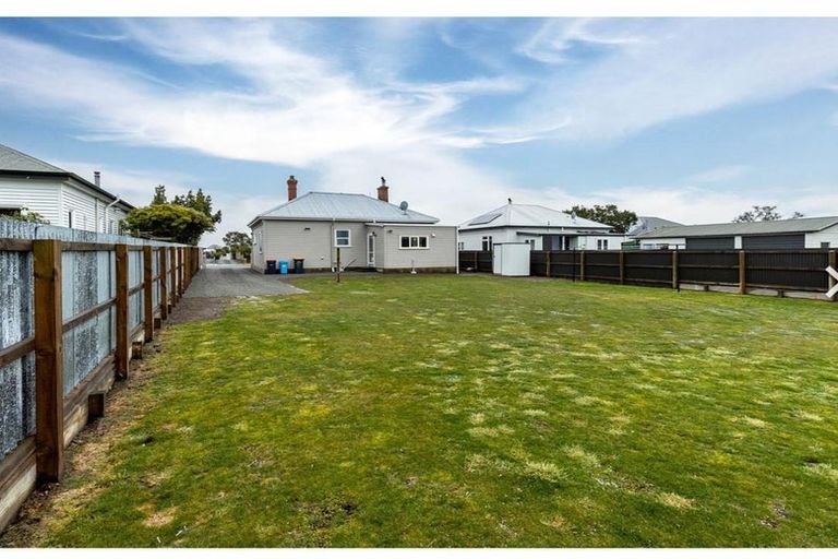 Photo of property in 14 Raymond Street, West End, Timaru, 7910