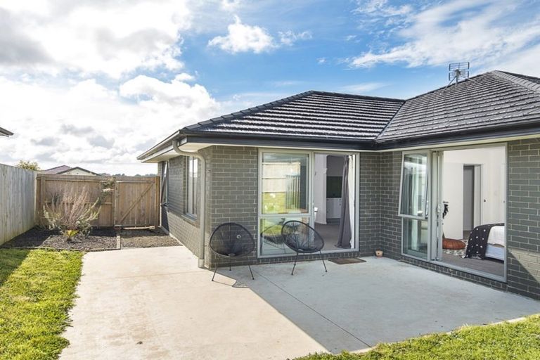 Photo of property in 22 Pyne Crescent, Pokeno, 2402