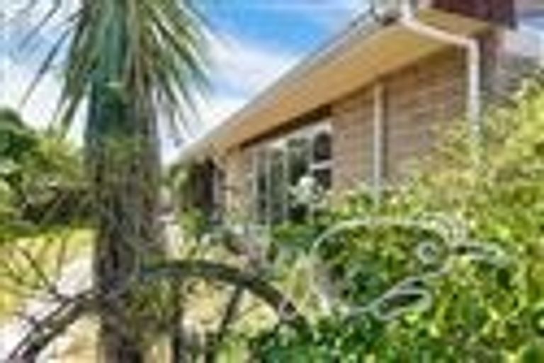 Photo of property in 1 Fraser Place, Rangiora, 7400